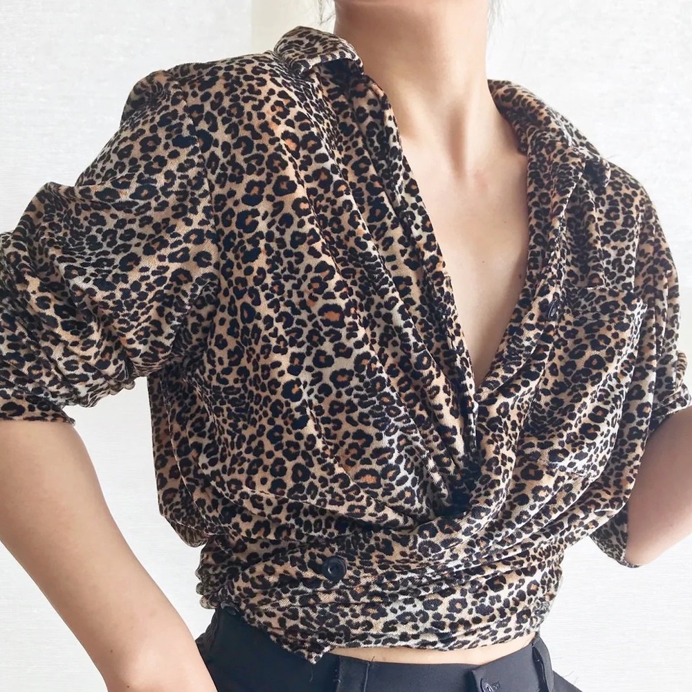 LOWERED Vintage 90’s cheetah shirt